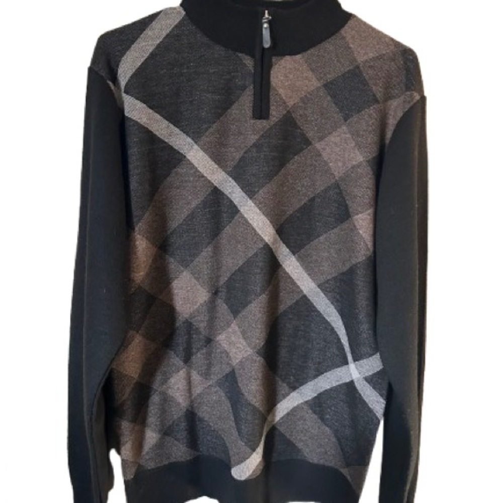 Men's Black and Gray Sweater